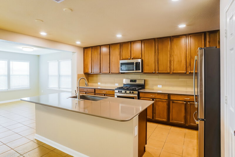 2,640/Mo, 8011 Bunch Grass Ln Richmond, TX 77406 Kitchen View