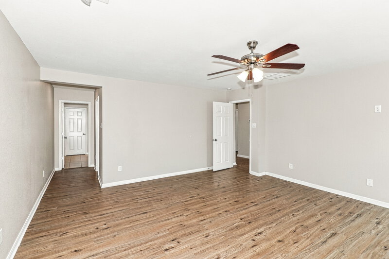 2,205/Mo, 8011 Bunch Grass Ln Richmond, TX 77406 Primary Bedroom View 2