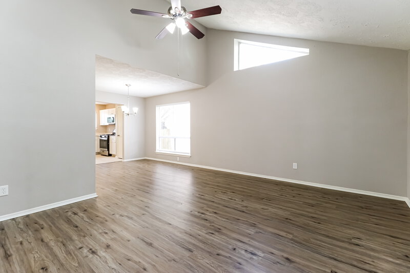 1,900/Mo, 1918 Hunnington Dr Conroe, TX 77303 Den View