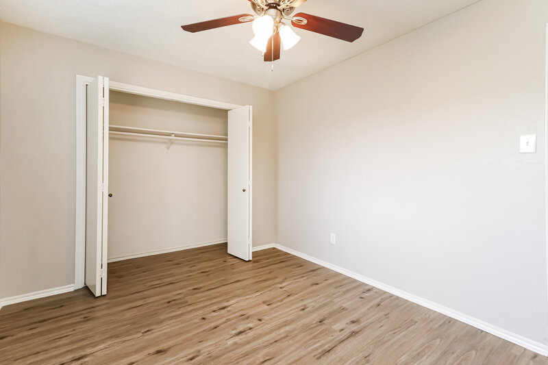 1,900/Mo, 1918 Hunnington Dr Conroe, TX 77303 Bedroom View