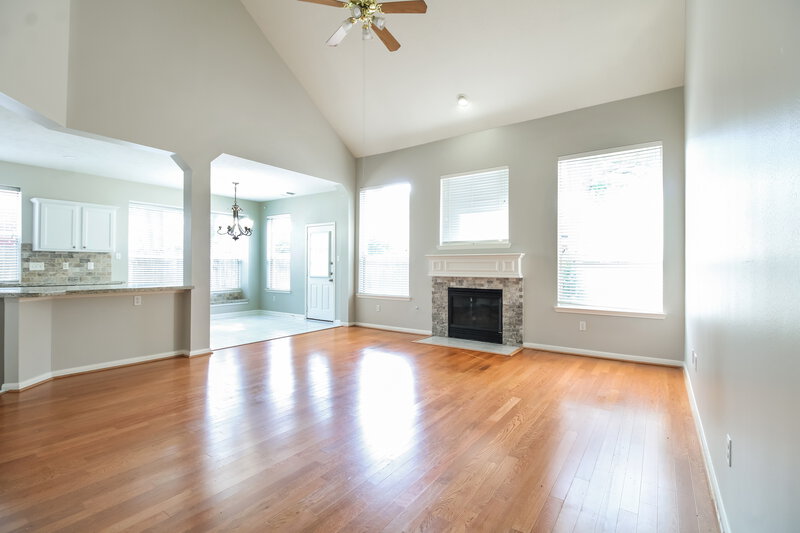 2,775/Mo, 9019 Cypress Square Dr Spring, TX 77379 Living Room View 2