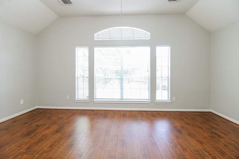 2,775/Mo, 9019 Cypress Square Dr Spring, TX 77379 Main Bedroom View 2