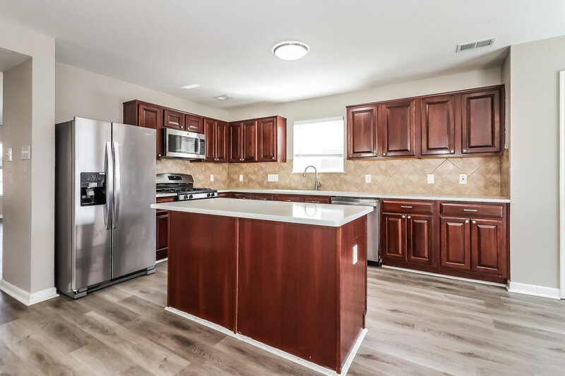 2,330/Mo, 19815 Hollington Dr Tomball, TX 77375 Kitchen View