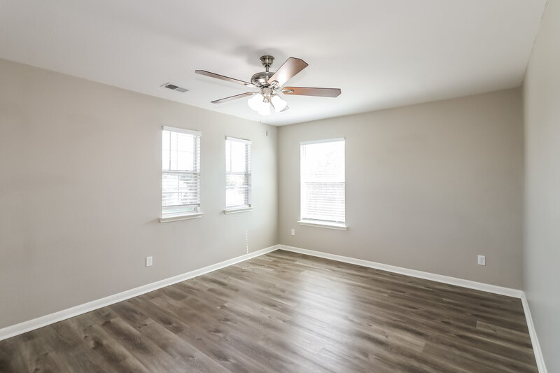2,330/Mo, 19815 Hollington Dr Tomball, TX 77375 Bedroom View 2