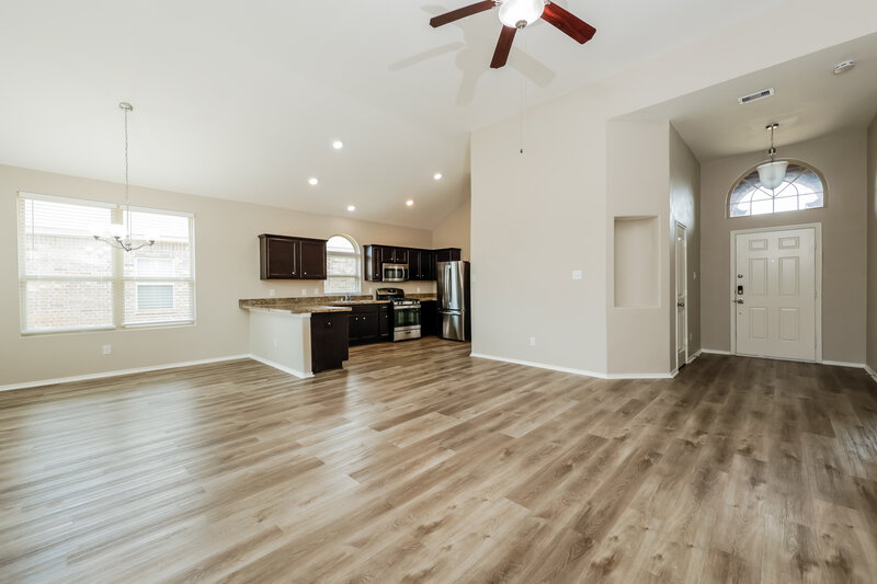 2,295/Mo, 5314 Little Jasmine Way Katy, TX 77449 Living Room View 2