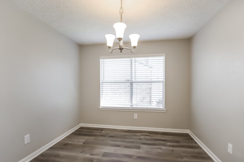 2,185/Mo, 5509 Rock Springs Dr La Porte, TX 77571 Dining Room View