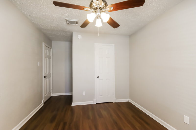 2,185/Mo, 5509 Rock Springs Dr La Porte, TX 77571 Bedroom View 2