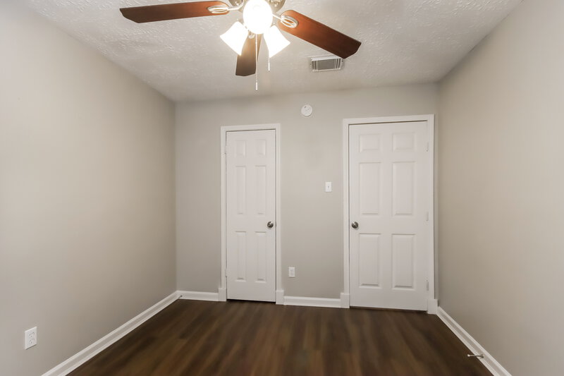2,185/Mo, 5509 Rock Springs Dr La Porte, TX 77571 Bedroom View 4