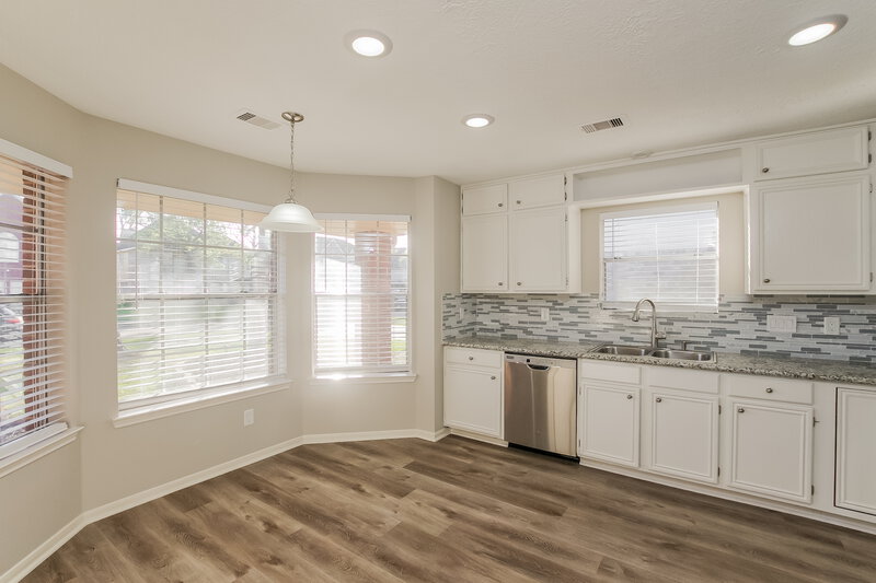 2,375/Mo, 1015 Chesterwood Dr Pearland, TX 77581 Breakfast Nook View