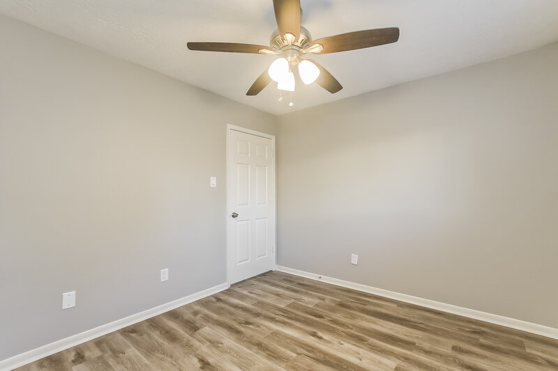 2,375/Mo, 1015 Chesterwood Dr Pearland, TX 77581 Main Bedroom View