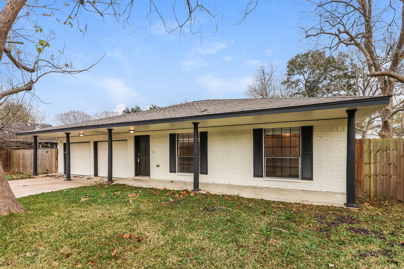 1,980/Mo, 803 Beaumont St League City, TX 77573 Front View