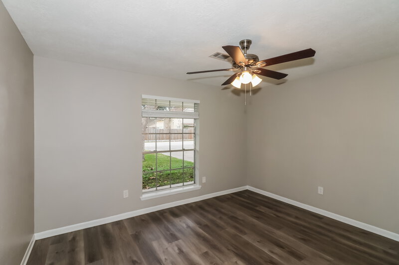 1,980/Mo, 803 Beaumont St League City, TX 77573 Bedroom View 2