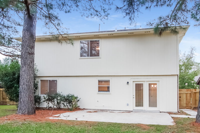 2,185/Mo, 18702 Echo Pines Ct Humble, TX 77346 Rear View