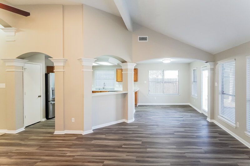 2,040/Mo, 6723 River Rd Richmond, TX 77469 Living Room View