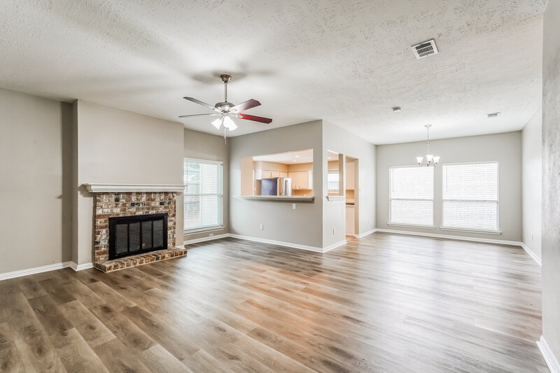 1,985/Mo, 8506 Deer Meadow Dr Houston, TX 77071 Living Room View