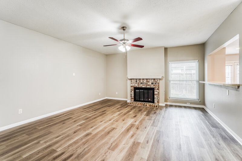 1,985/Mo, 8506 Deer Meadow Dr Houston, TX 77071 Living Room View 3