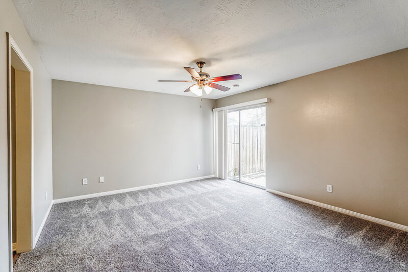 1,985/Mo, 8506 Deer Meadow Dr Houston, TX 77071 Main Bedroom View