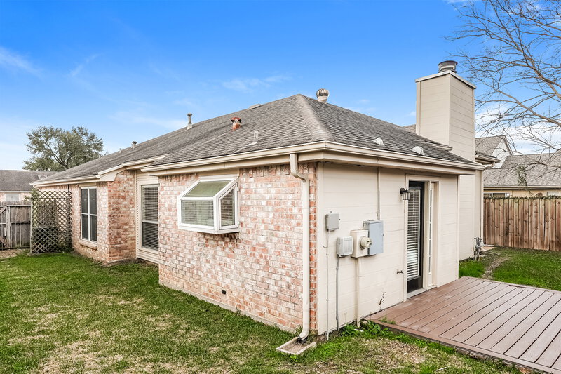 1,985/Mo, 8506 Deer Meadow Dr Houston, TX 77071 Rear View 2
