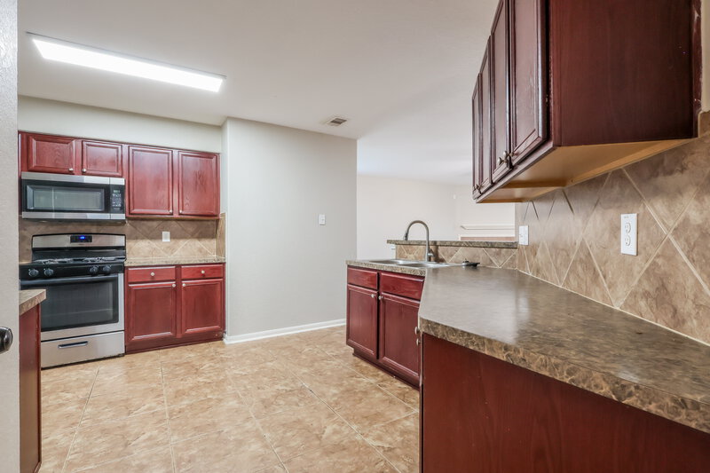 2,080/Mo, 7215 Fox Scene Dr Humble, TX 77338 Kitchen View
