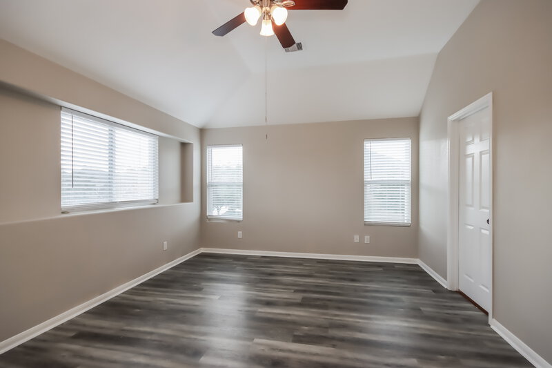 2,220/Mo, 7215 Fox Scene Dr Humble, TX 77338 Main Bedroom View