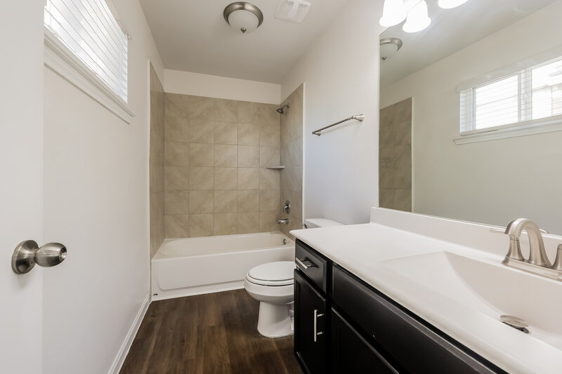 1,810/Mo, 3422 Atascocita Vale Dr Humble, TX 77396 Main Bedroom View 3