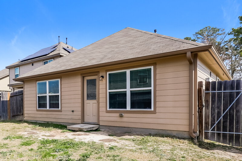 1,810/Mo, 3422 Atascocita Vale Dr Humble, TX 77396 Rear View