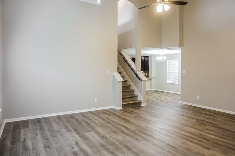 2,095/Mo, 5139 Misty Ln Bacliff, TX 77518 Living Room View
