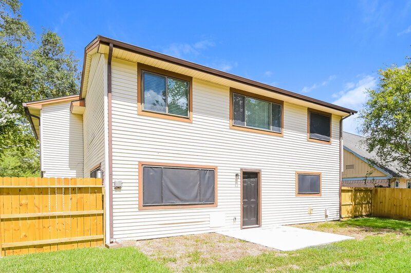 2,185/Mo, 402 Civil Dr League City, TX 77573 Rear View 2