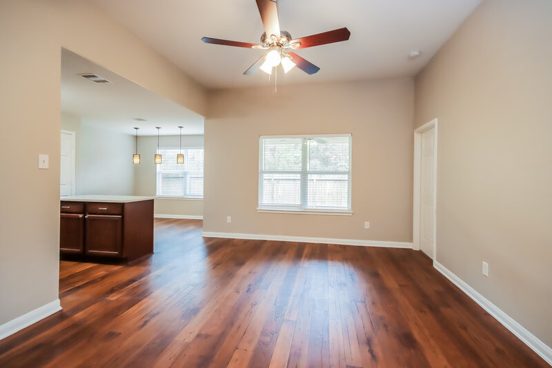 1,880/Mo, 313 Crooked Pine Ct Conroe, TX 77304 Living Room View