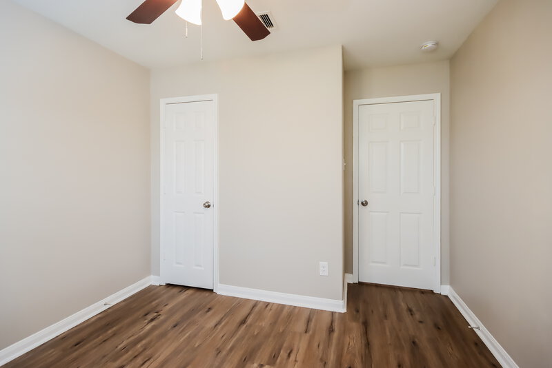 1,880/Mo, 313 Crooked Pine Ct Conroe, TX 77304 Bedroom View 3
