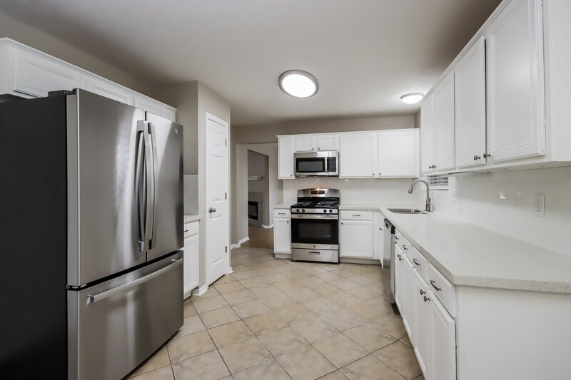 1,920/Mo, 2915 Eagle Nest Ln Humble, TX 77396 Kitchen View