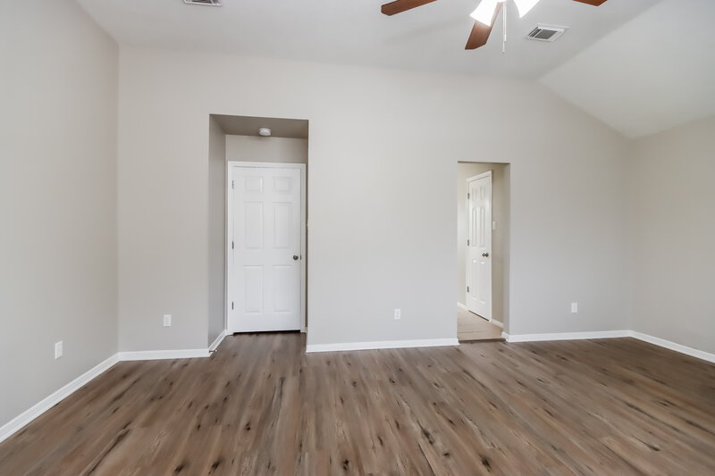 1,920/Mo, 2915 Eagle Nest Ln Humble, TX 77396 Main Bedroom View
