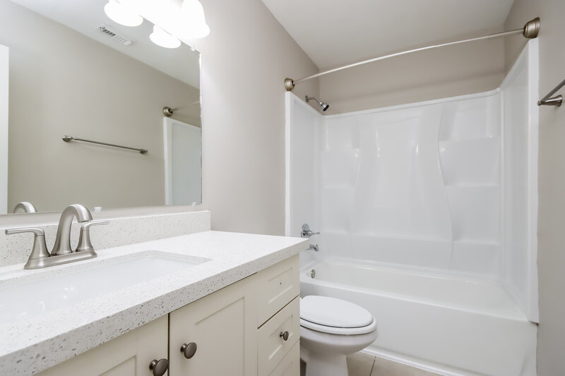 1,920/Mo, 2915 Eagle Nest Ln Humble, TX 77396 Bathroom View