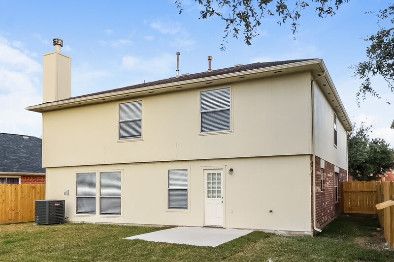 2,340/Mo, 4014 Eagle Bluff Ct Houston, TX 77082 Rear View 2