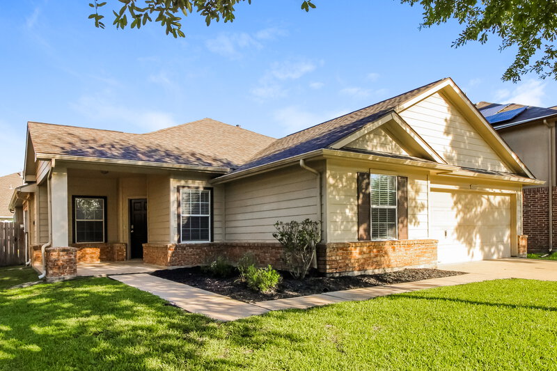 2,510/Mo, 3322 Spindletop Ct Manvel, TX 77578 Front View 2