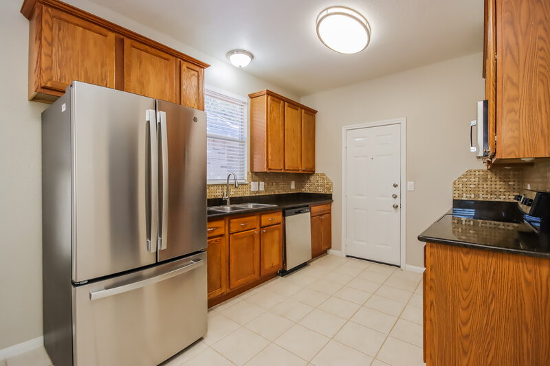1,780/Mo, 11214 Glenforest Dr Montgomery, TX 77356 Kitchen View