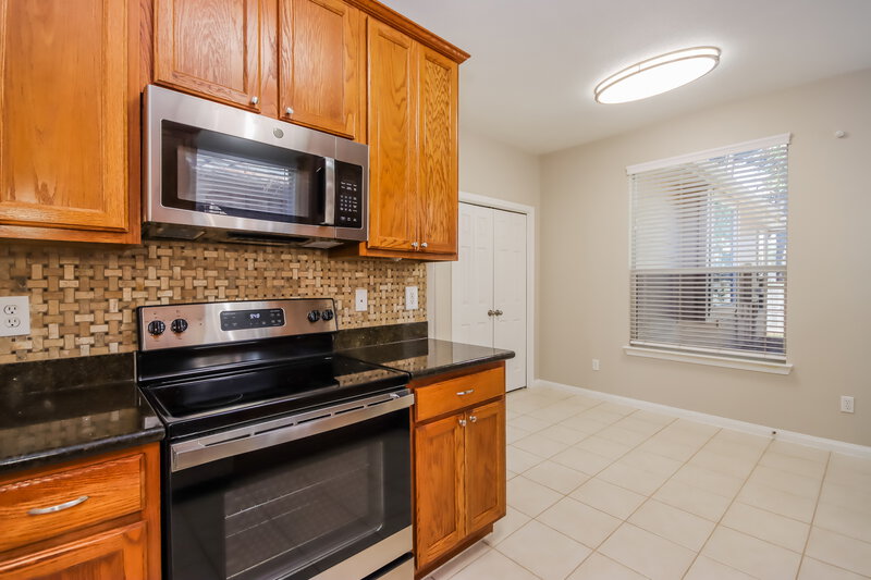 1,780/Mo, 11214 Glenforest Dr Montgomery, TX 77356 Kitchen View 2