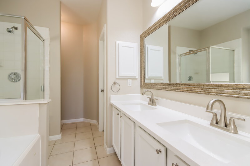1,780/Mo, 11214 Glenforest Dr Montgomery, TX 77356 Main Bedroom View