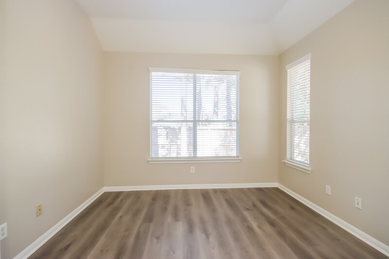 1,780/Mo, 11214 Glenforest Dr Montgomery, TX 77356 Main Bedroom View 3