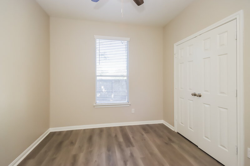 1,780/Mo, 11214 Glenforest Dr Montgomery, TX 77356 Bedroom View