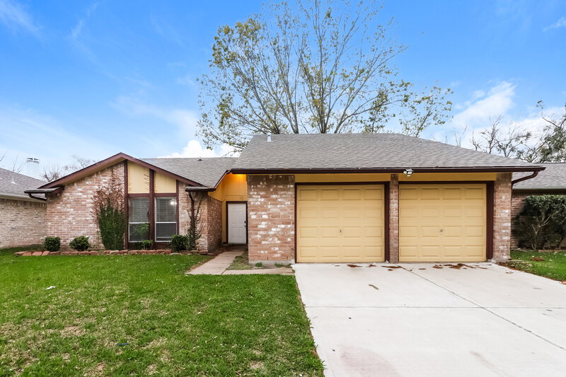 1,825/Mo, 16311 Alametos Dr Houston, TX 77083 External View