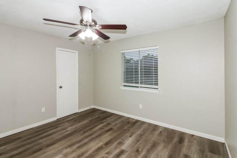 1,825/Mo, 16311 Alametos Dr Houston, TX 77083 Bedroom View 2