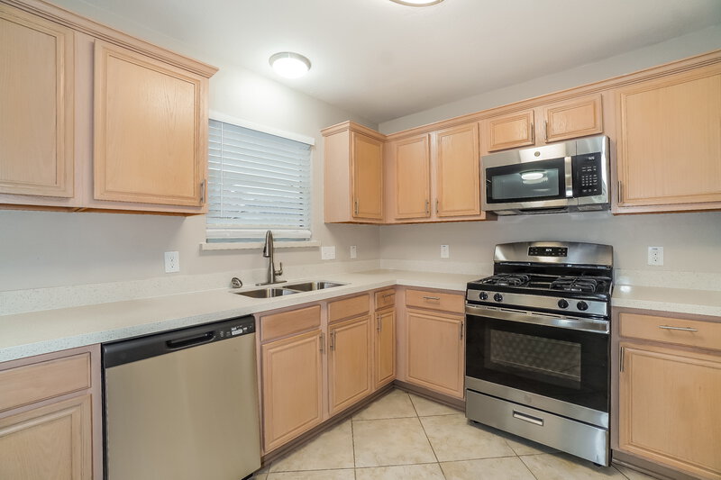 2,090/Mo, 6507 Briargate Trl Missouri City, TX 77489 Kitchen View