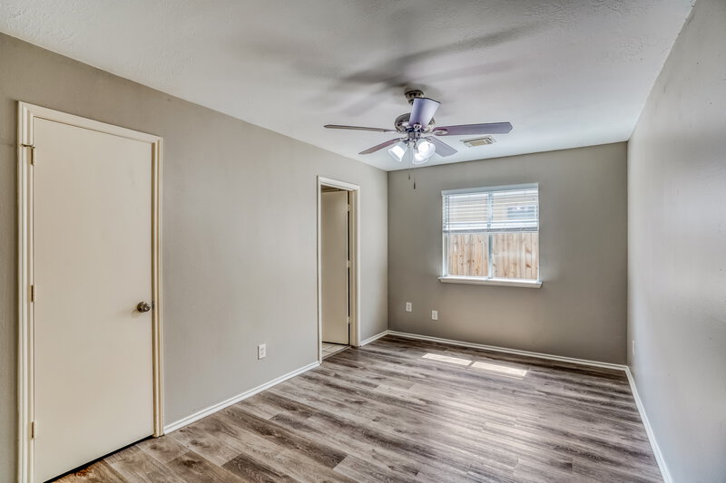 2,045/Mo, 6507 Briargate Trl Missouri City, TX 77489 Bedroom View