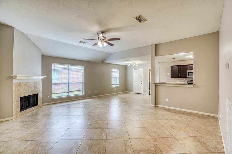 1,820/Mo, 6614 High Stone Ln Katy, TX 77449 Living Room View