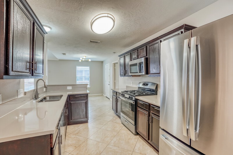 1,820/Mo, 6614 High Stone Ln Katy, TX 77449 Kitchen View 2