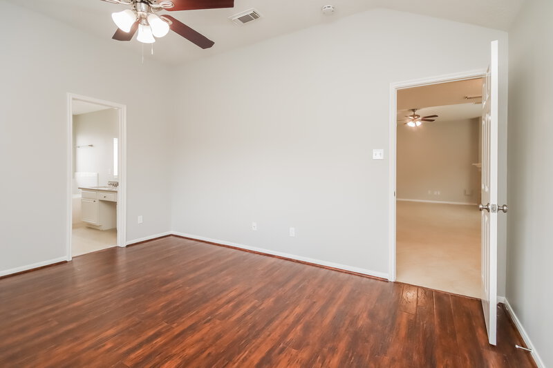 1,805/Mo, 6614 High Stone Ln Katy, TX 77449 Main Bedroom View
