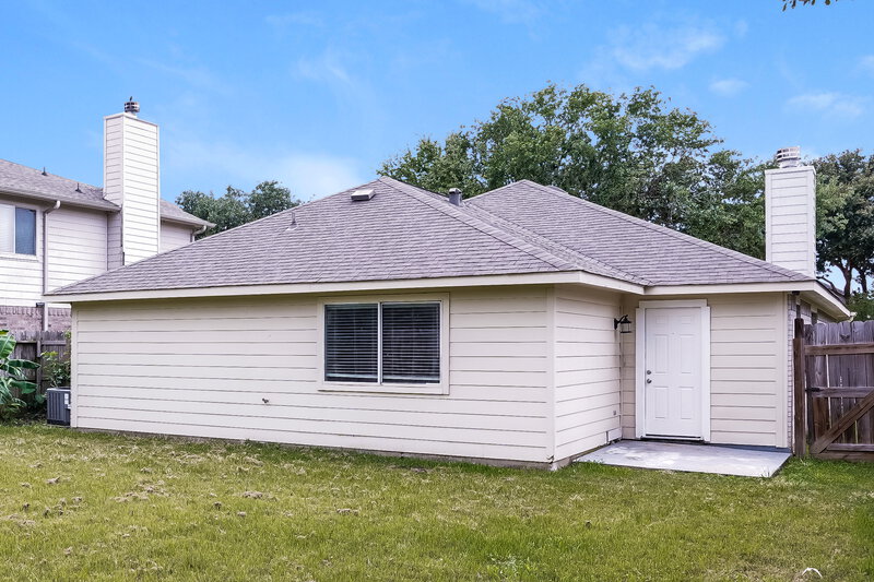 1,820/Mo, 6614 High Stone Ln Katy, TX 77449 Rear View