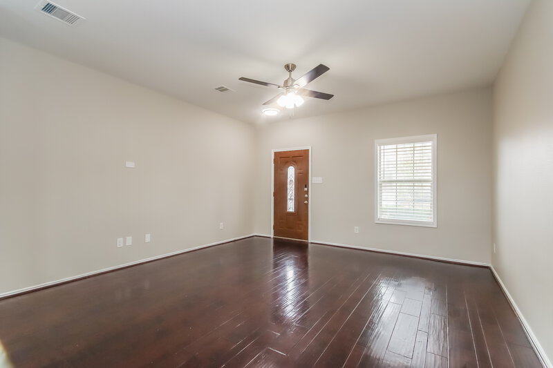 2,270/Mo, 3419 Afton Forest Ln Katy, TX 77449 Living Room View 3