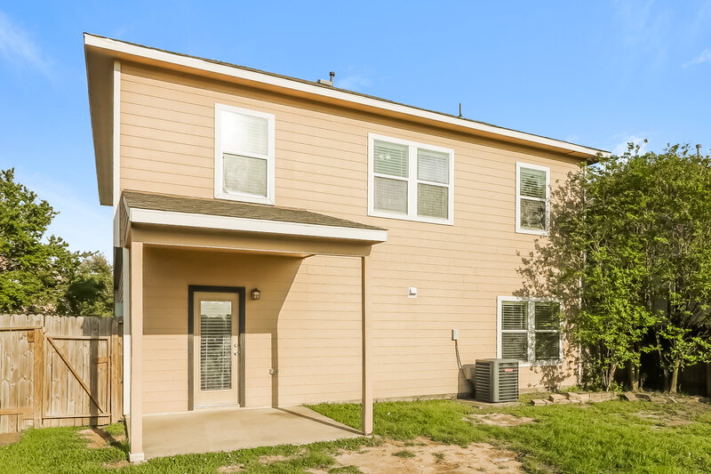 0/Mo, 3419 Afton Forest Ln Katy, TX 77449 Rear View